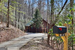 182 Blueberry Lane, Rabun Gap, GA 30568