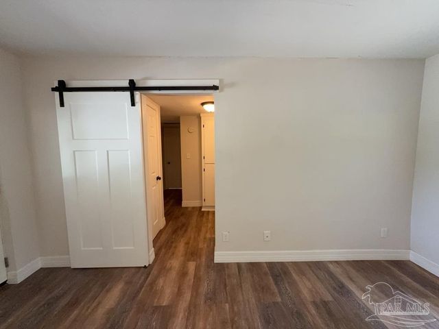 4531 Versailles Dr, Pensacola, FL 32505
