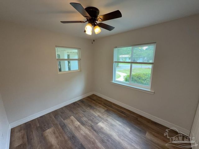 4531 Versailles Dr, Pensacola, FL 32505