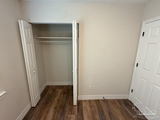 4531 Versailles Dr, Pensacola, FL 32505