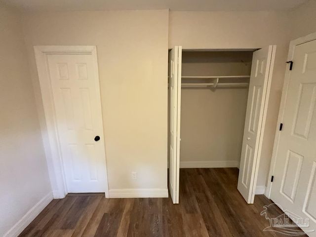 4531 Versailles Dr, Pensacola, FL 32505