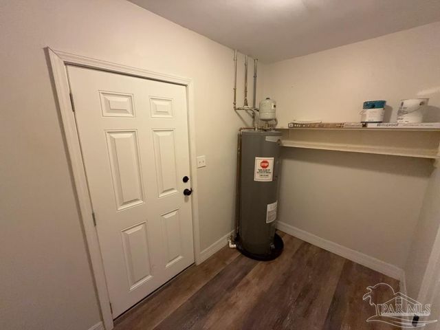4531 Versailles Dr, Pensacola, FL 32505