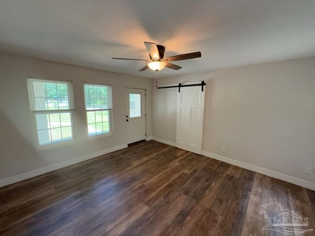 4531 Versailles Dr, Pensacola, FL 32505