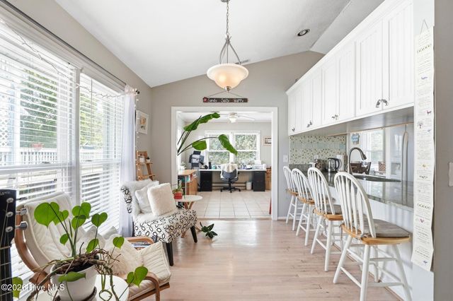 914 Oceanward Lane, Carolina Beach, NC 28428