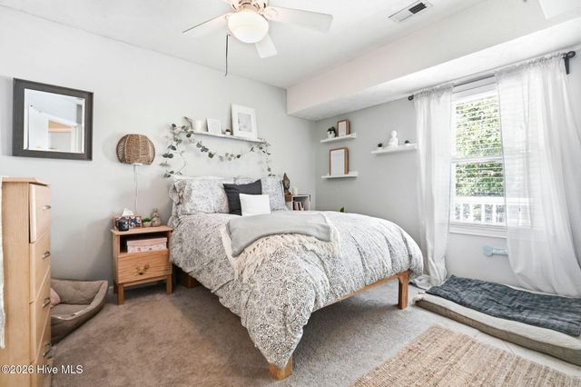 914 Oceanward Lane, Carolina Beach, NC 28428
