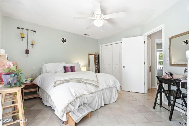 914 Oceanward Lane, Carolina Beach, NC 28428