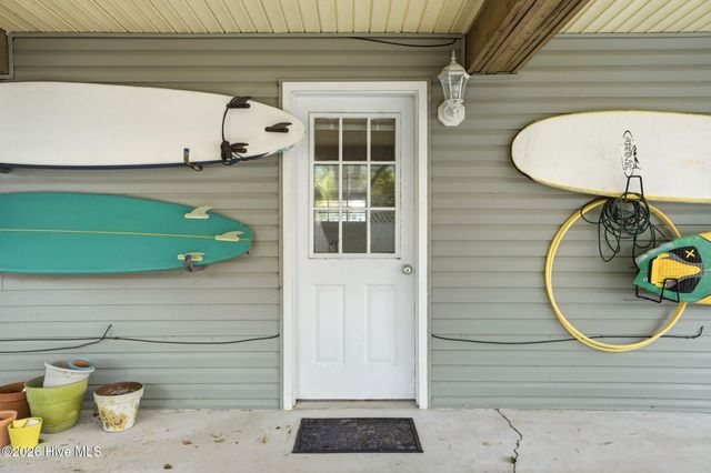 914 Oceanward Lane, Carolina Beach, NC 28428