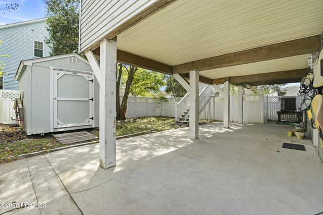 914 Oceanward Lane, Carolina Beach, NC 28428