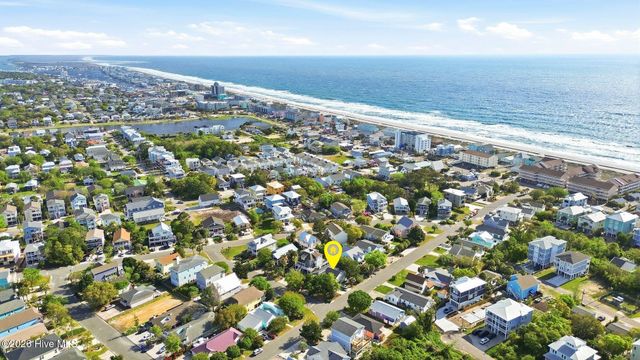 914 Oceanward Lane, Carolina Beach, NC 28428