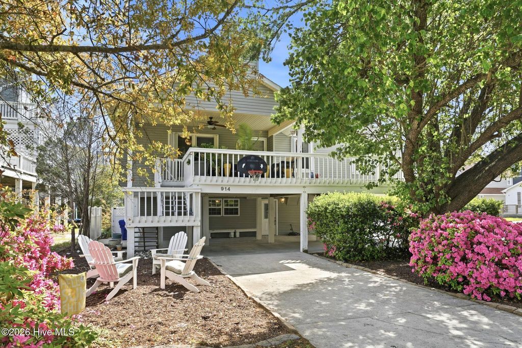 914 Oceanward Lane, Carolina Beach, NC 28428