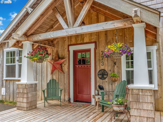 773 A St, Gearhart, OR 97138