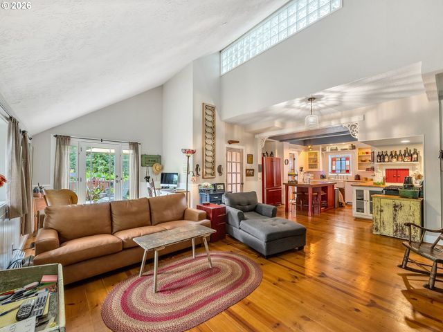 773 A St, Gearhart, OR 97138