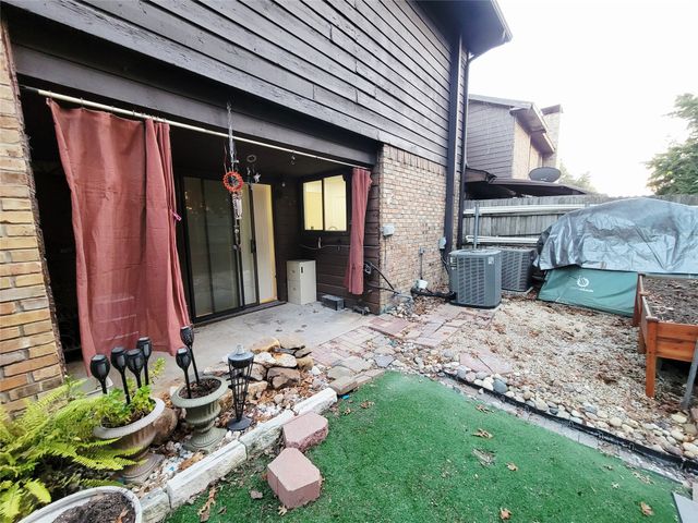 205 Mccarley Place, Mckinney, TX 75071