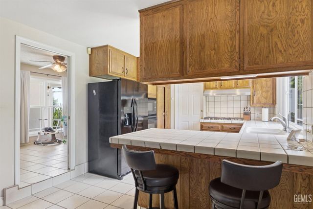 4200 Orinda Way, Bakersfield, CA 93306
