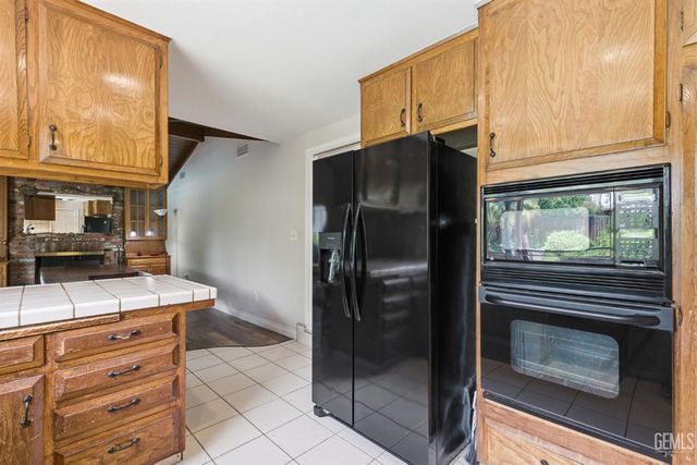 4200 Orinda Way, Bakersfield, CA 93306
