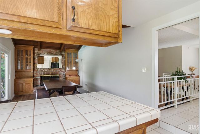 4200 Orinda Way, Bakersfield, CA 93306