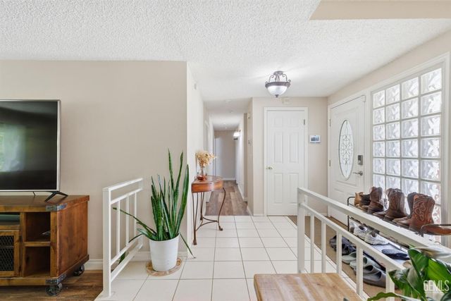 4200 Orinda Way, Bakersfield, CA 93306