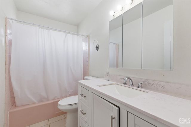4200 Orinda Way, Bakersfield, CA 93306