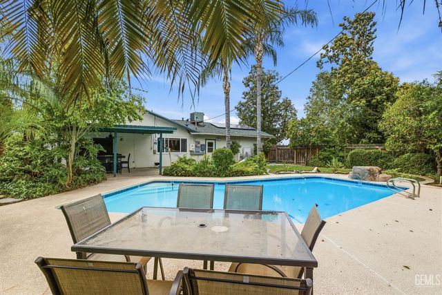 4200 Orinda Way, Bakersfield, CA 93306