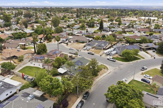 4200 Orinda Way, Bakersfield, CA 93306