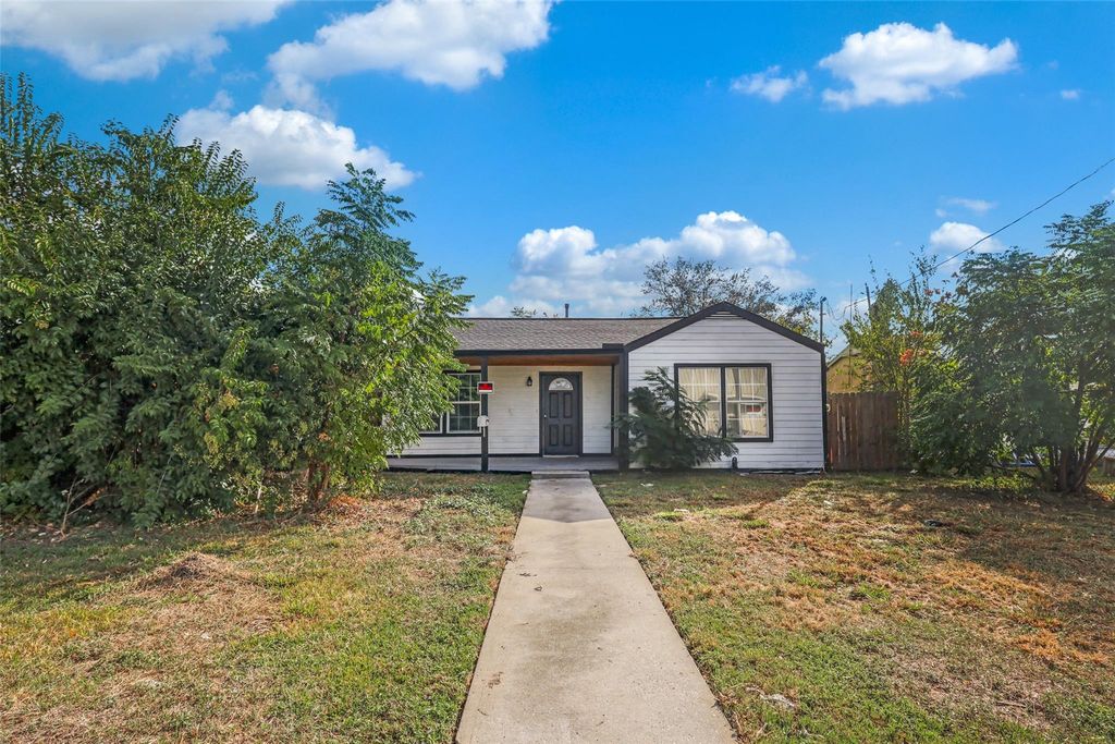 1749 Des Jardines Street, Houston, TX 77023