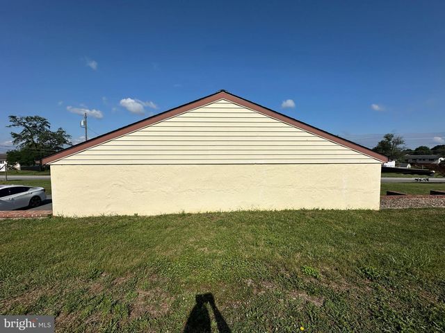 11092 WILLIAMSPORT PIKE, Greencastle, PA 17225