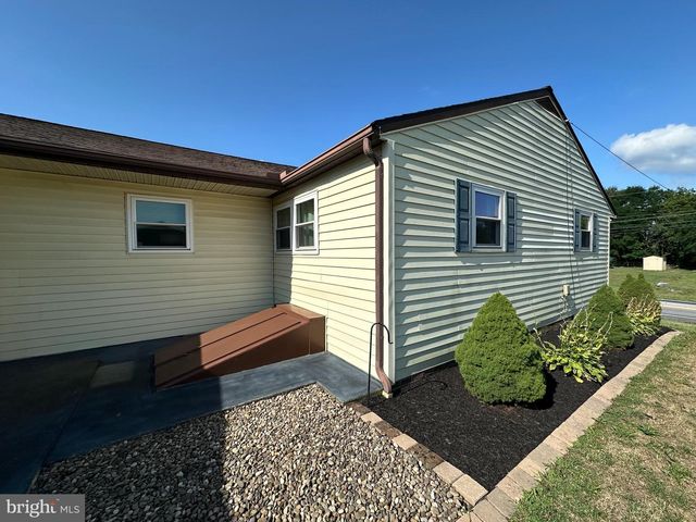 11092 WILLIAMSPORT PIKE, Greencastle, PA 17225