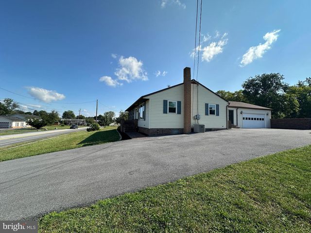 11092 WILLIAMSPORT PIKE, Greencastle, PA 17225