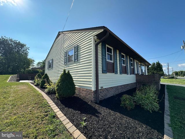 11092 WILLIAMSPORT PIKE, Greencastle, PA 17225
