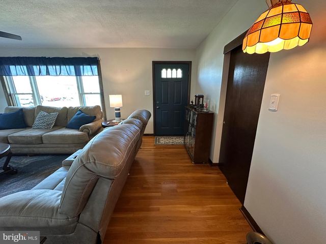 11092 WILLIAMSPORT PIKE, Greencastle, PA 17225
