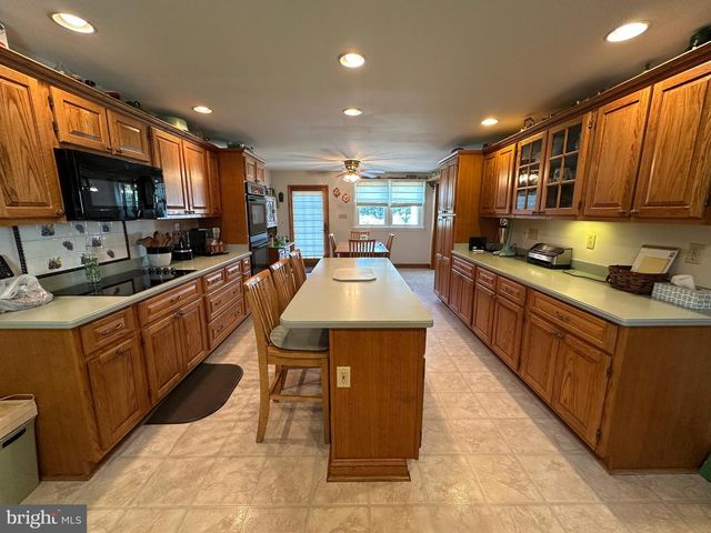 11092 WILLIAMSPORT PIKE, Greencastle, PA 17225