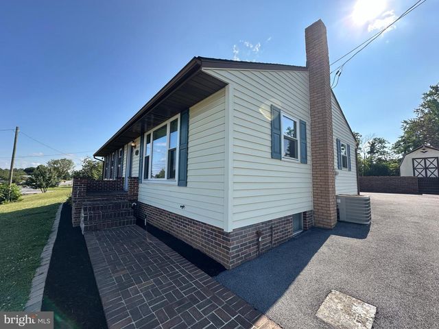 11092 WILLIAMSPORT PIKE, Greencastle, PA 17225