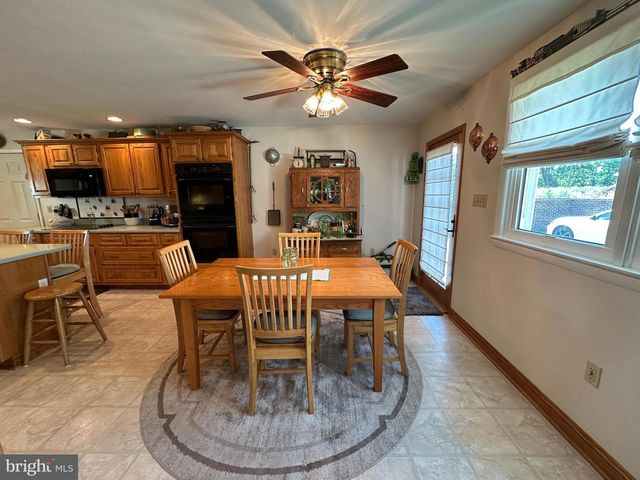 11092 WILLIAMSPORT PIKE, Greencastle, PA 17225