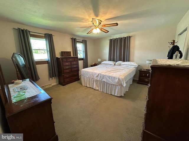 11092 WILLIAMSPORT PIKE, Greencastle, PA 17225