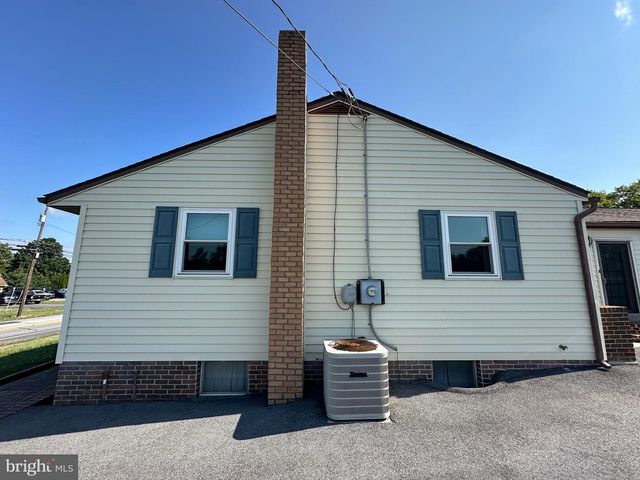 11092 WILLIAMSPORT PIKE, Greencastle, PA 17225
