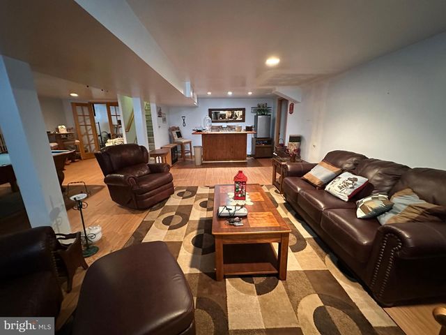 11092 WILLIAMSPORT PIKE, Greencastle, PA 17225