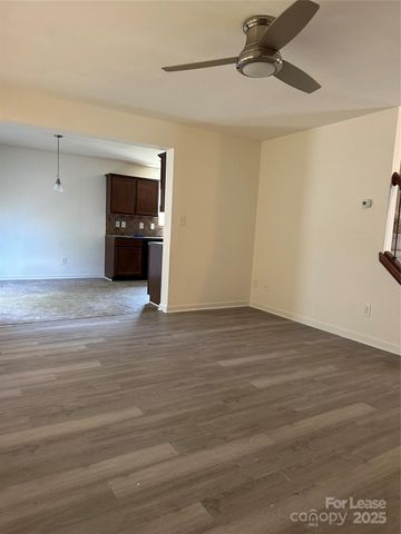 5135 Tomsie Efird Lane, Charlotte, NC 28269