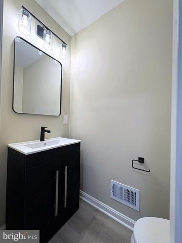 203 S PULASKI ST, Baltimore, MD 21223