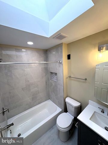 203 S PULASKI ST, Baltimore, MD 21223