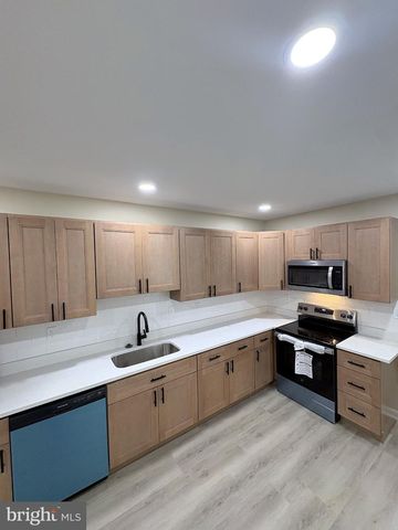 203 S PULASKI ST, Baltimore, MD 21223