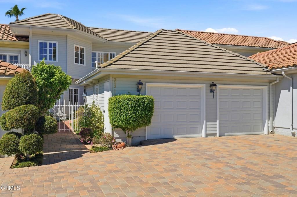 2317 Canyonback Road, Los Angeles, CA 90049 — photo 2