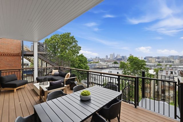 520 East Broadway 2, Boston, MA 02127