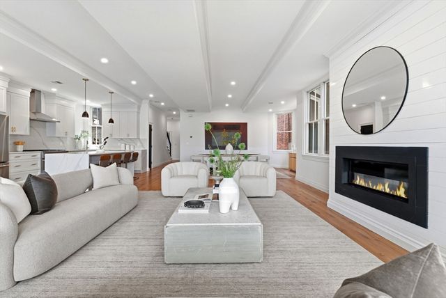 520 East Broadway 2, Boston, MA 02127