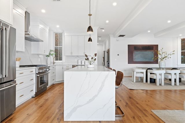 520 East Broadway 2, Boston, MA 02127