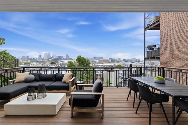 520 East Broadway 2, Boston, MA 02127