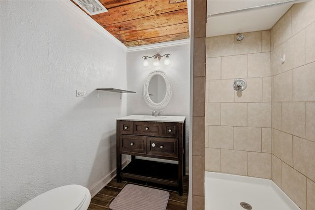 605 E Woodard Street, Denison, TX 75021