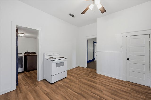 605 E Woodard Street, Denison, TX 75021