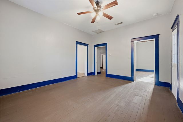 605 E Woodard Street, Denison, TX 75021