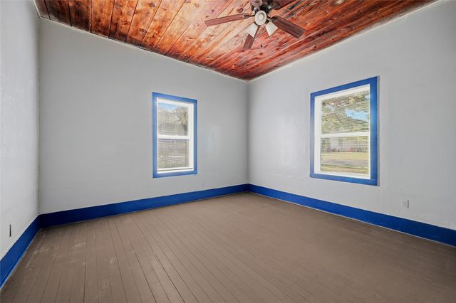 605 E Woodard Street, Denison, TX 75021