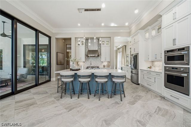 16791 Cabreo DR, Naples, FL 34110
